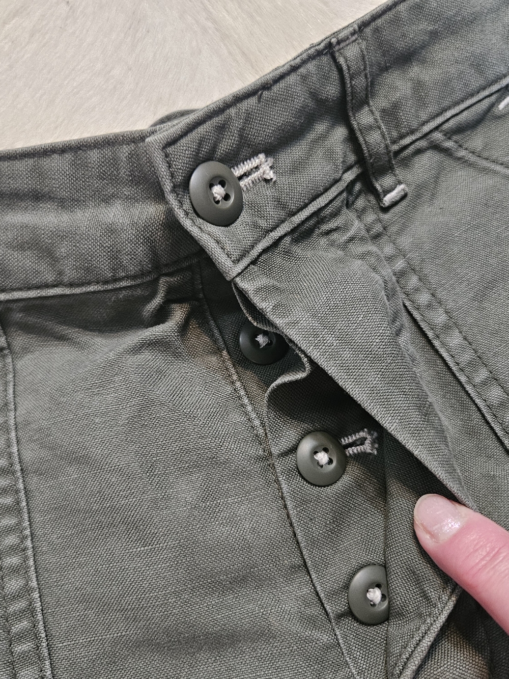 Men's J CREW Olive Green Utility Shorts Sz. 31 - Picture 7 of 7